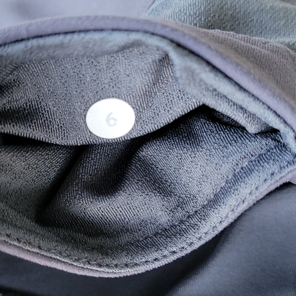 LULULEMON COMPRESSION CROPS - Picture 6 of 6